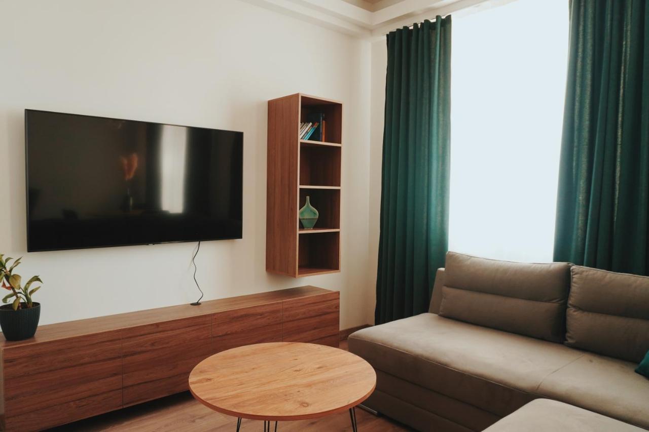Merdz Spa & Fitness Sky Apartment Skopje Buitenkant foto