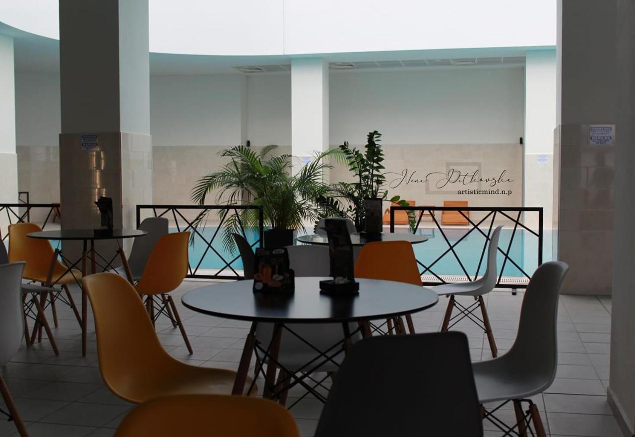 Merdz Spa & Fitness Sky Apartment Skopje Buitenkant foto