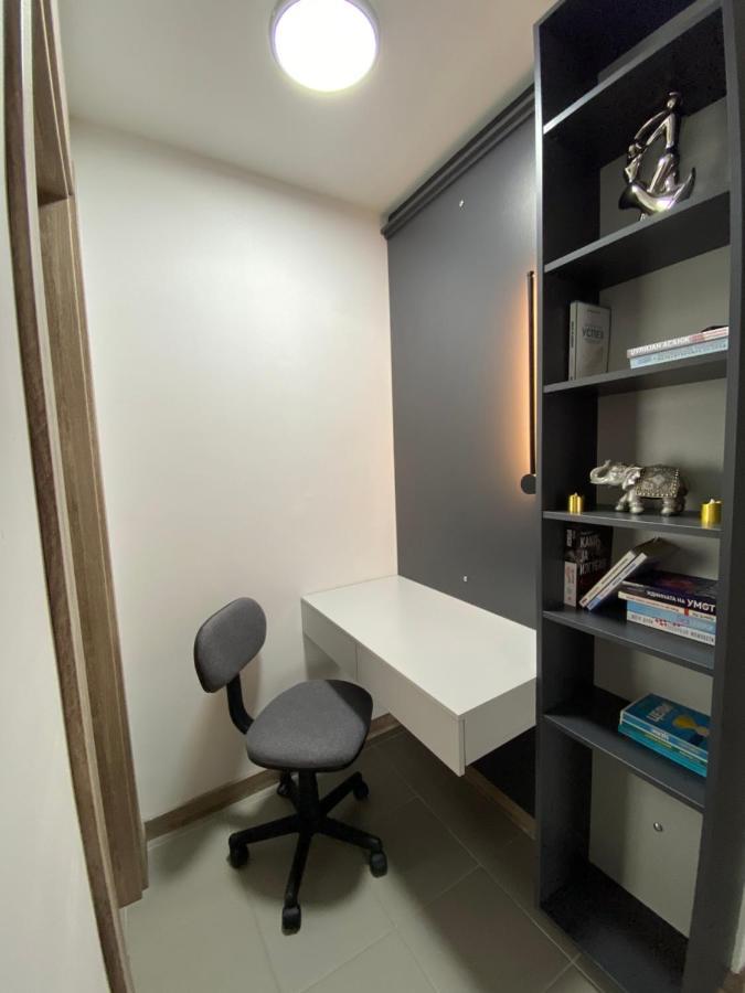 Merdz Spa & Fitness Sky Apartment Skopje Buitenkant foto